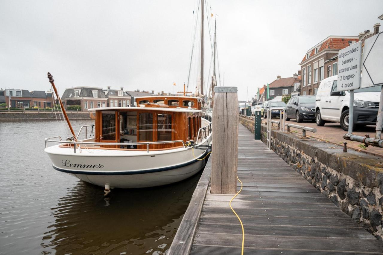 Huis Aan De Haven Lemmer Exteriör bild